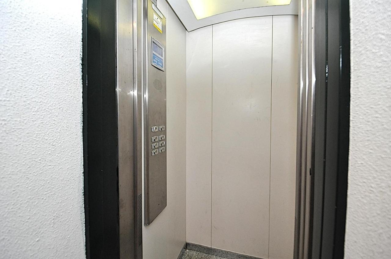 Apartamentos AR Easy Oliva Lloret de Mar Exterior foto